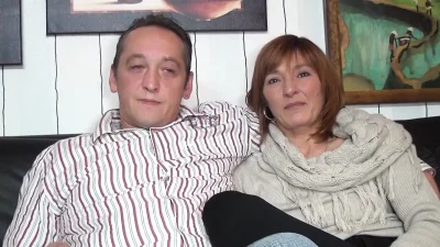 Fuck threesome with 2 mindless girls